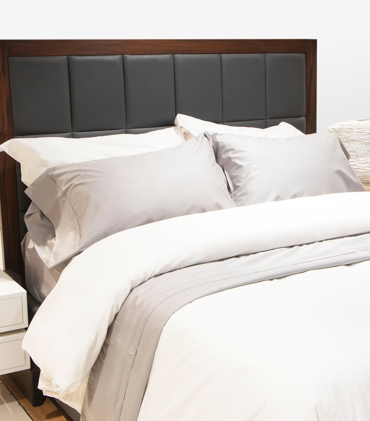 rustans home white duvet set king with 300 thread count