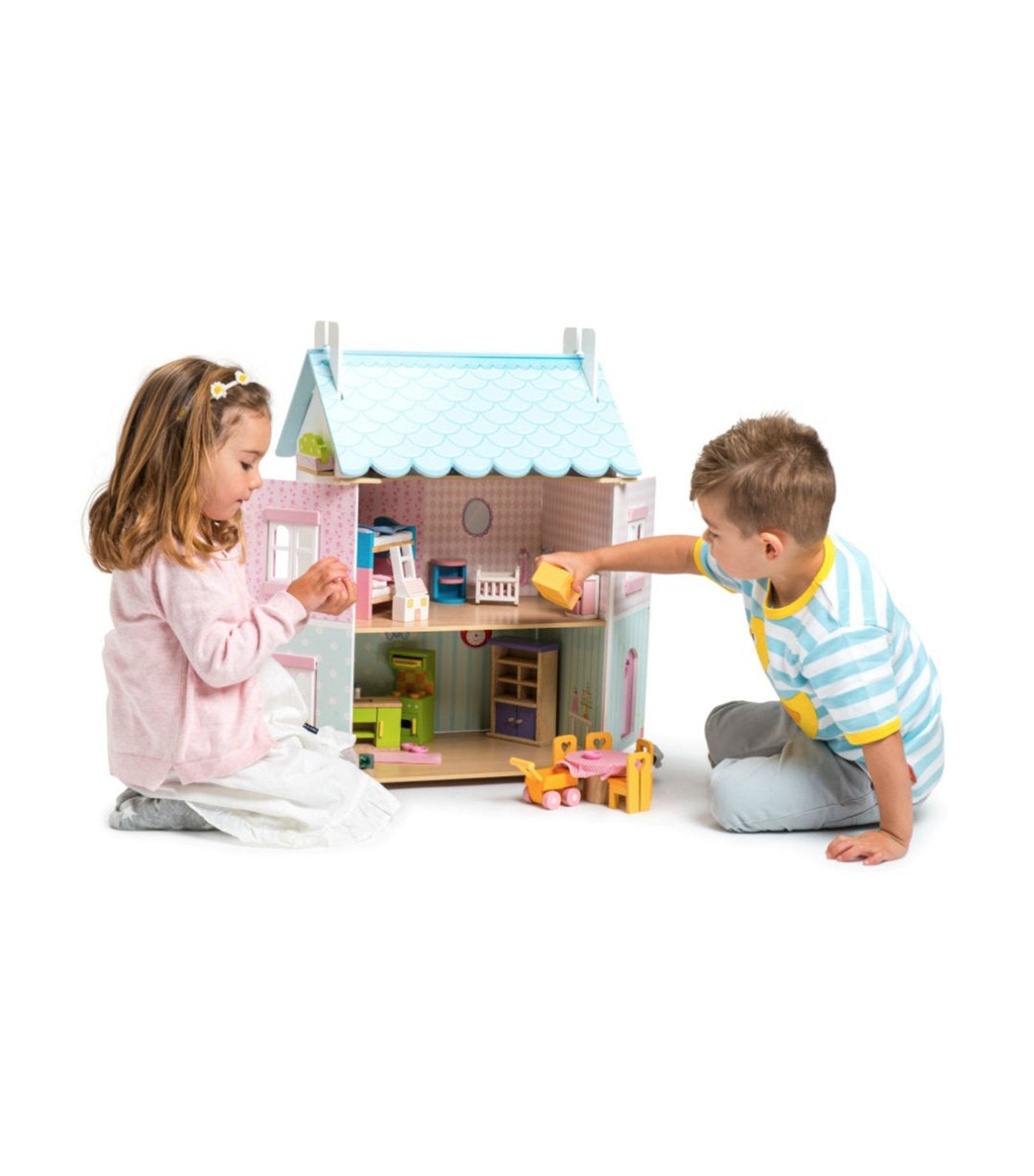 le toy van blue bird cottage with furniture