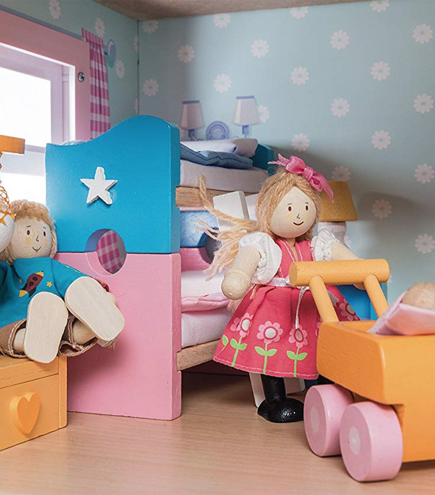 le toy van sugar plum children's room