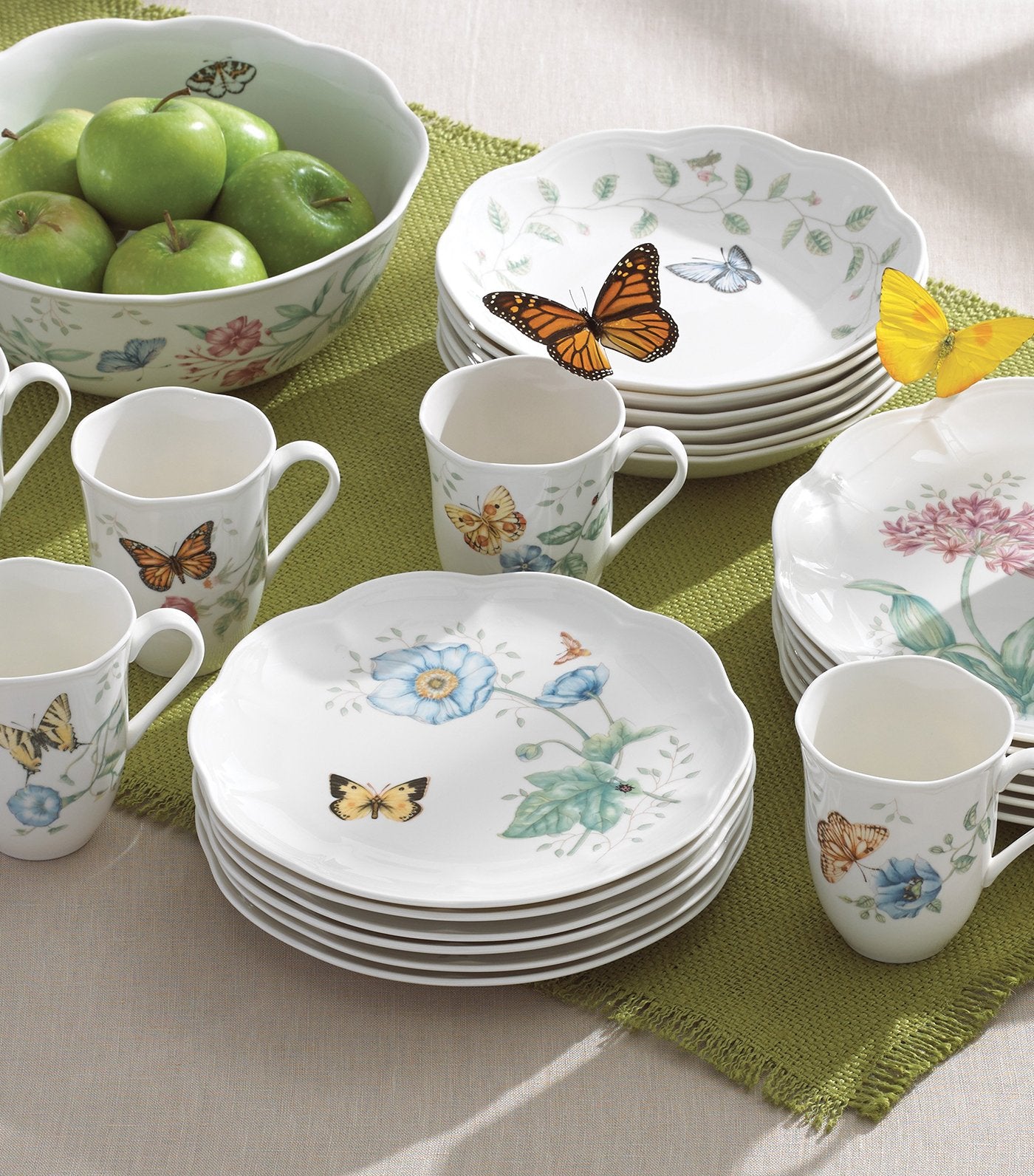 lenox butterfly meadow 18-piece place setting